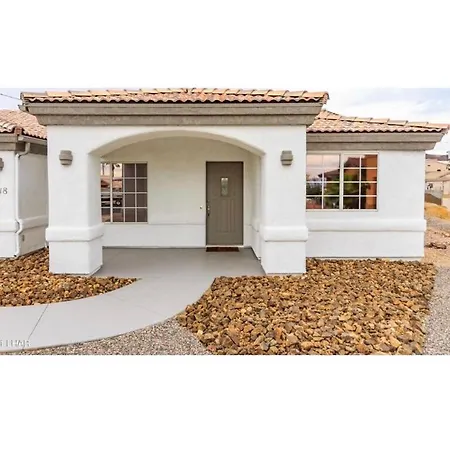 Newly Remodeled Family Friendly Home Near Lake Lake Havasu City Exterior photo